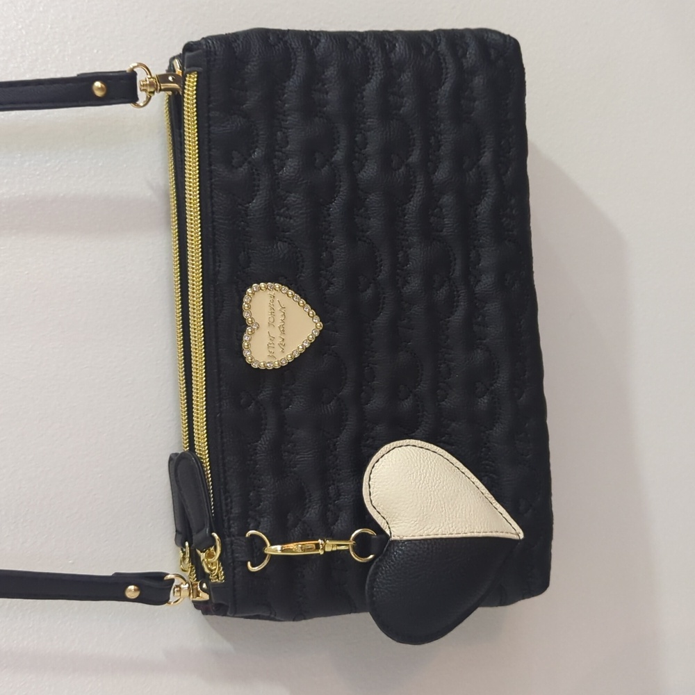 🧡 BNWOT Betsey Johnson vegan leather purse, in perfect condition